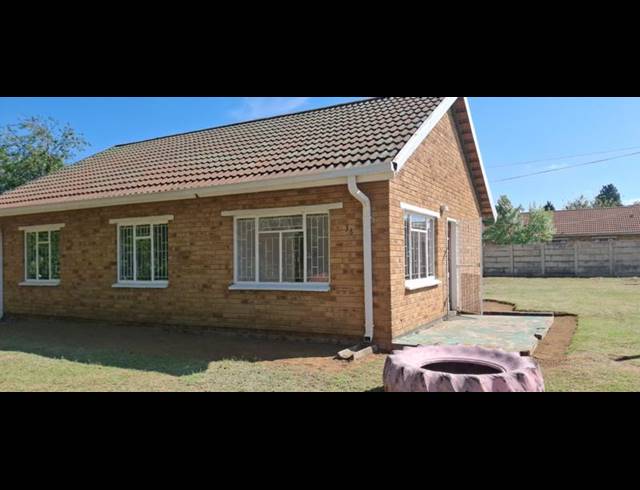 3 BEDROOM PROPERTY TO RENT IN MEYERHOF